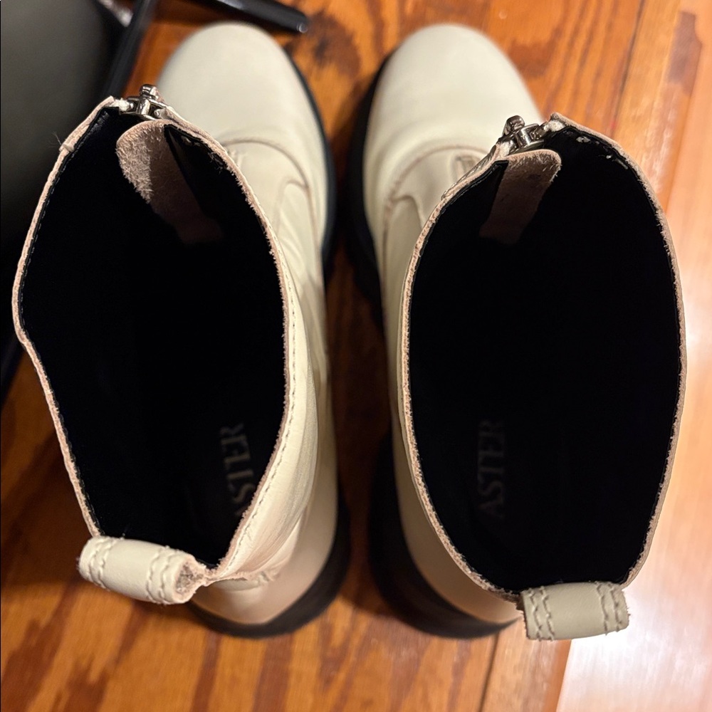 Cream Zip Boot - Picture 10 of 11